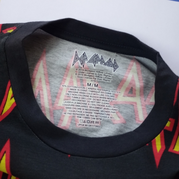 2019 NWT Def Leppard Graphic Band Shirt - Picture 2 of 5